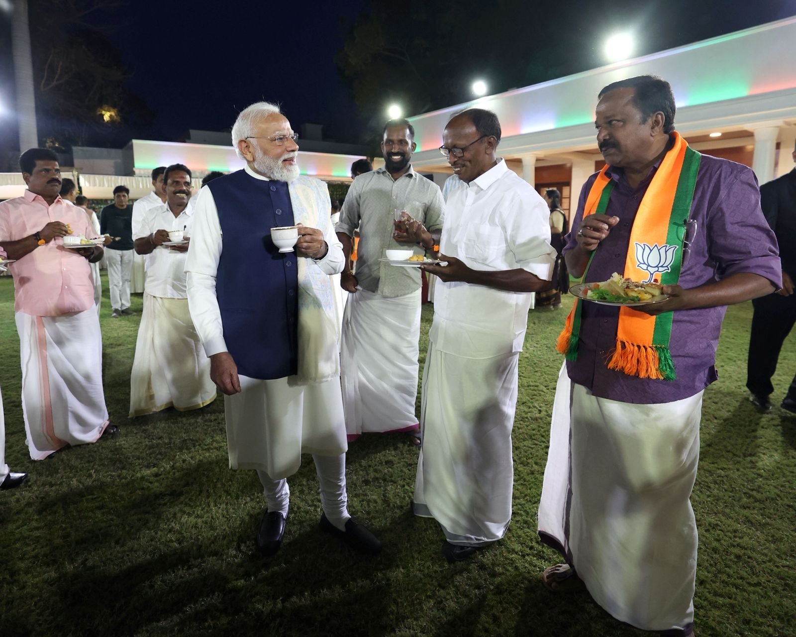 प्रधानमंत्री मोदी ने केरल के भाजपा पंचायत सदस्यों, नगर पालिका सदस्यों और निगमों के सदस्यों से की भेंट