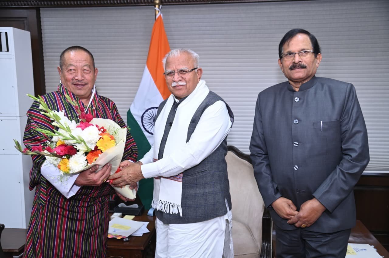 भूटान के ऊर्जा और प्राकृतिक संसाधन मंत्री ल्योंपो जेम शेरिंग ने केंद्रीय ऊर्जा मंत्री मनोहर लाल खट्टर से मुलाकात की