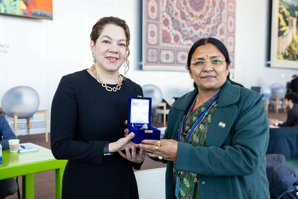 MOS सावित्री ठाकुर ने न्यूयॉर्क में ग्वाटेमाला की उपमंत्री क्लॉडिया टेरेसा वेलनजुएला लोपेज से मुलाकात की