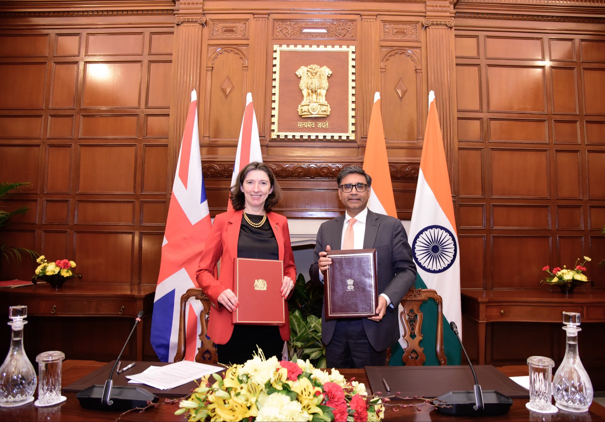 भारत ने ब्रिटेन और उत्तरी आयरलैंड के साथ सामाजिक सुरक्षा अंशदान से संबंधित एक सामाजिक सुरक्षा समझौते पर किए हस्ताक्षर