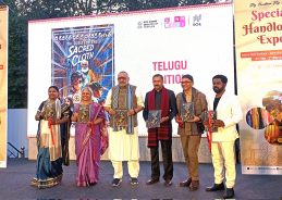 Union Minister Giriraj Singh says, Govt aims to achieve 10 billion dollars in handloom exports by 2031