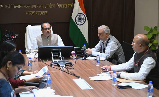 केन्द्रीय मंत्री शिवराज सिंह चौहान ने 31 मार्च तक किसानों के कल्याण के लिए राज्यों को आवंटित धनराशि का शत प्रतिशत उपयोग सुनिश्चित करने की आवश्‍यकता पर बल दिया