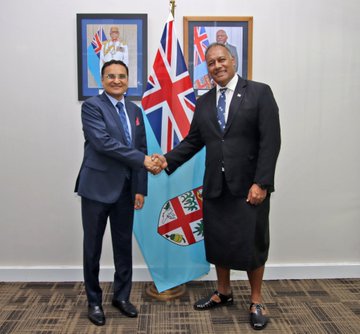 भारत के उच्चायुक्त सुनीत मेहता ने फिजी के विदेश मामलों और बाह्य व्यापार मंत्री साकियासी दितोका से मुलाकात की