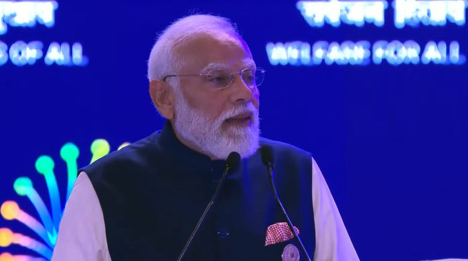 प्रधानमंत्री नरेंद्र मोदी ने ग्लोबल साउथ को सशक्त बनाने के लिए एआई के लोकतांत्रिकरण का आह्वान किया