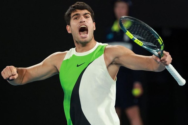  Carlos Alcaraz wins maiden Australian Open Men’s title defeating Djokovic