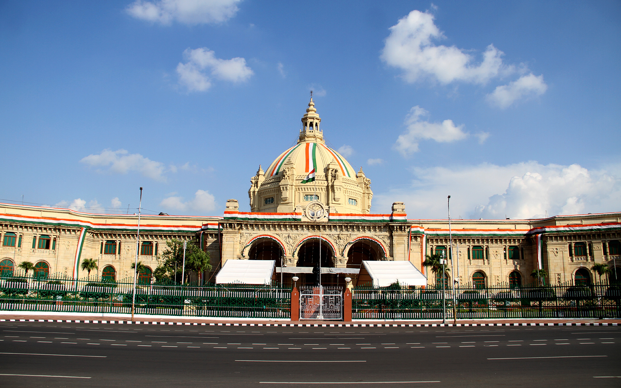 उत्तर प्रदेश विधानसभा का बजट सत्र आज से होगा शुरू, राज्यपाल आनंदीबेन पटेल संयुक्त सत्र को करेंगी संबोधित