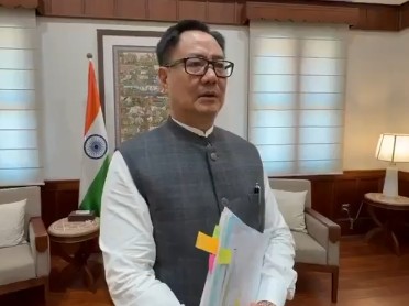 विपक्ष के नेता राहुल गांधी के खिलाफ मूल प्रस्ताव पर अध्यक्ष से चर्चा के बाद कार्रवाई तय की जाएगी: संसदीय कार्य मंत्री किरेन रिजिजू