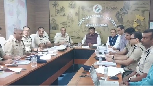 West Bengal: Chief Electoral Officer Manoj Agarwal Reviews Law and Order Ahead of Assembly Elections