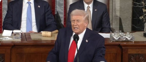 अमरीका फिर से मजबूत हुआ है और पहले से कहीं अधिक समृद्ध और शक्तिशाली है: अमरीकी राष्ट्रपति डोनाल्ड ट्रम्प