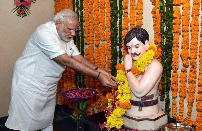 PM Modi, Home Minister and Agriculture Minister Pays Tribute to Chandrashekhar Azad on Martyrdom Day