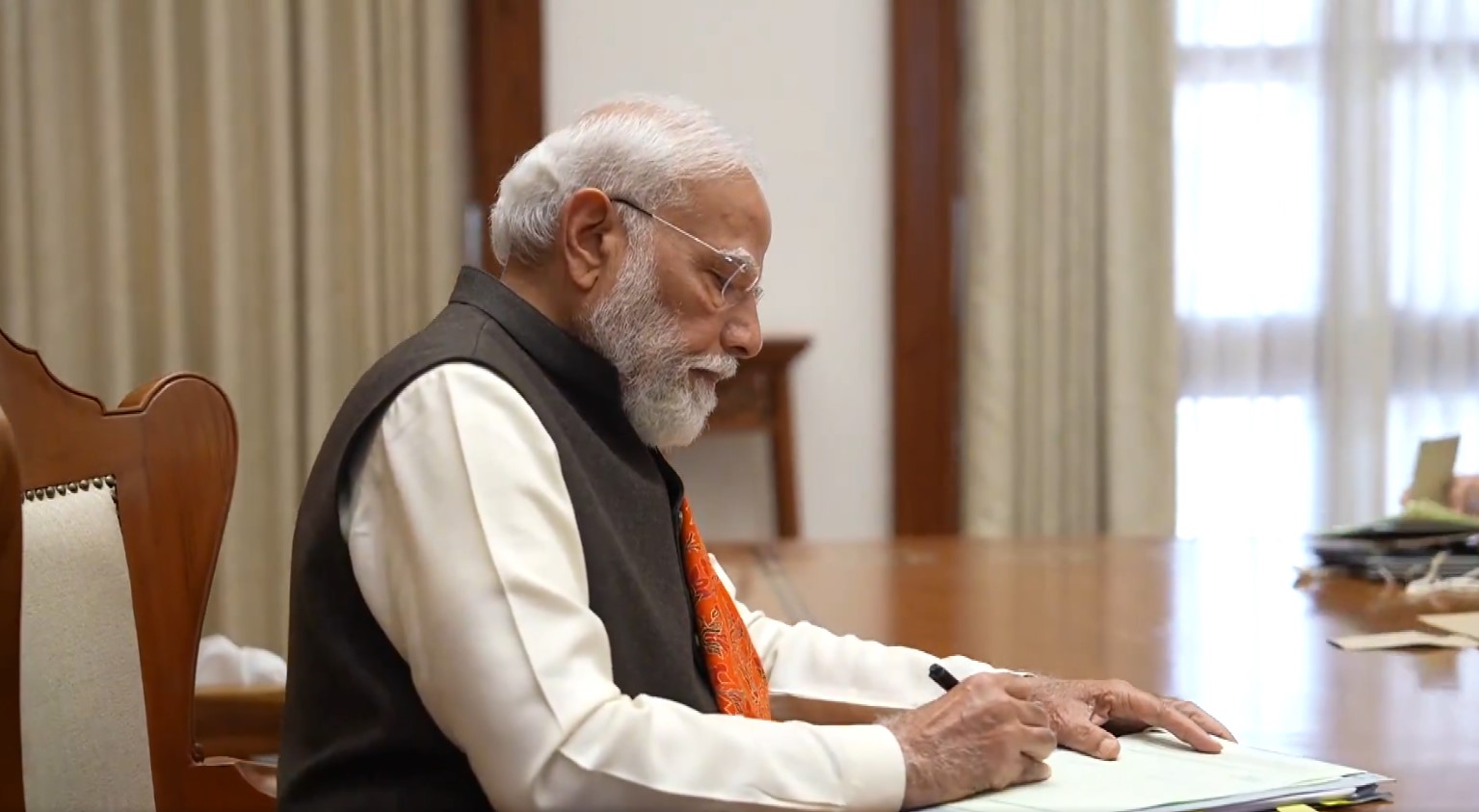 प्रधानमंत्री मोदी ने सेवा तीर्थ से पहले निर्णयों में दुर्घटना राहत, महिलाओं, कृषि और स्‍टार्टअप सहित चार प्रमुख योजनाओं को स्‍वीकृति दी