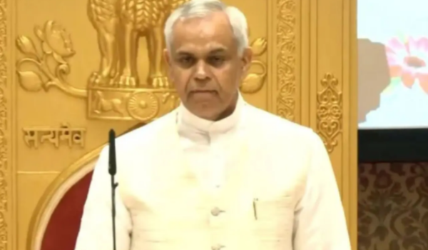 महाराष्ट्र के राज्यपाल आचार्य देवव्रत ने कृषि और ग्रामीण अर्थव्यवस्था पर एकसमान ध्यान देने का आह्वान किया