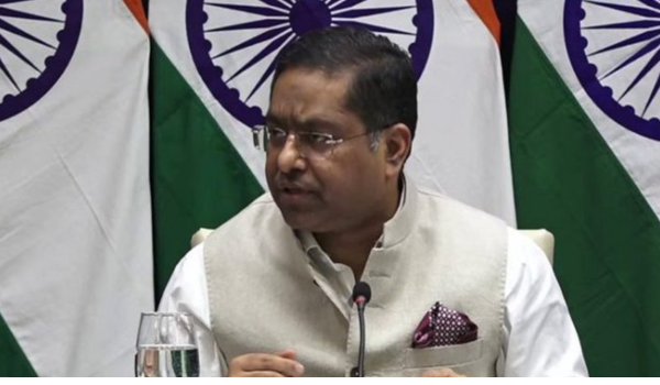 अफगानिस्तान पर पाकिस्तान के हवाई हमलों की भारत ने की कड़ी निंदा