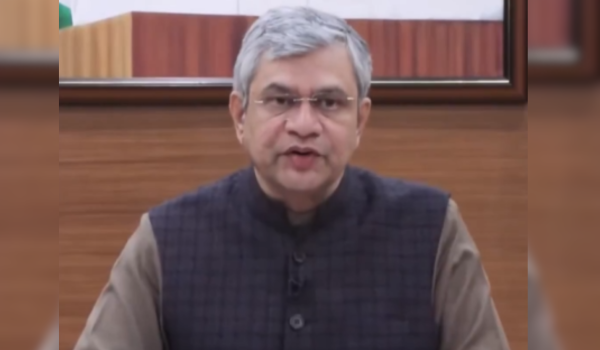 बजट में रेलवे के लिए पूंजीगत आवंटन का विवरण रेल मंत्री ने वर्चुअल प्रेस कॉन्फ्रेंस में किया साझा