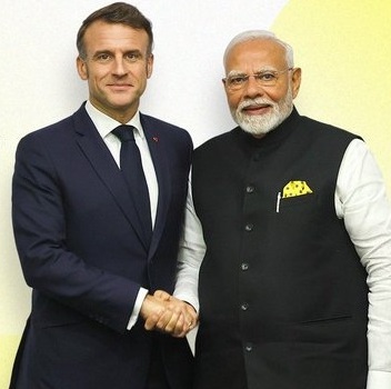 प्रधानमंत्री नरेंद्र मोदी ने विश्वास व्यक्त किया- फ्रांस के राष्ट्रपति इमैनुएल मैक्रॉन के साथ उनकी मुलाकात से द्विपक्षीय संबंधों और वैश्विक प्रगति को मजबूती मिलेगी