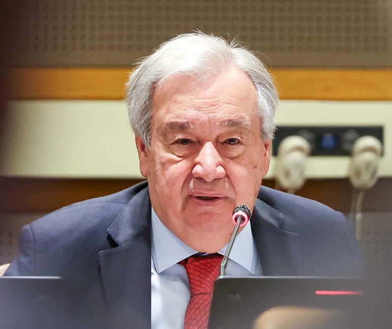 संयुक्त राष्ट्र महासचिव अंतोनियो गुतरश ने अफगानिस्तान और पाकिस्तान के बीच हिंसा बढ़ने पर गहरी चिंता व्यक्त की