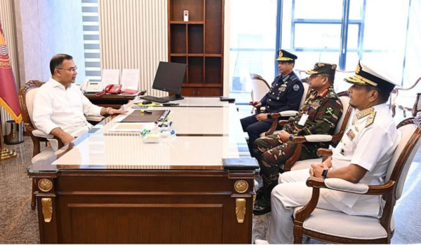 Bangladesh: Army, Navy and Air Force Chiefs call on Prime Minister Tarique Rahman 