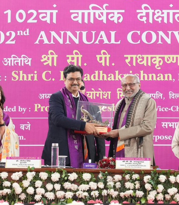 उपराष्ट्रपति सीपी राधाकृष्णन ने दिल्ली विश्वविद्यालय के 102वें दीक्षांत समारोह को संबोधित किया