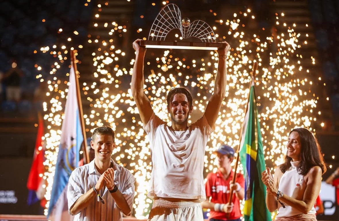 रियो ओपन टेनिस: अर्जेंटीना के टोमास मार्टिन एचवेरी ने चिली के एलेजांद्रो तबिलो को हराया