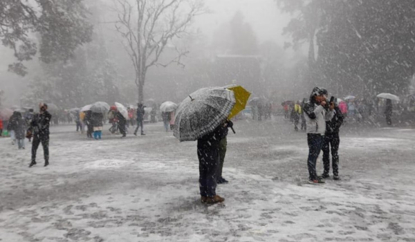Heavy Snowfall Hits Darjeeling Hills in West Bengal