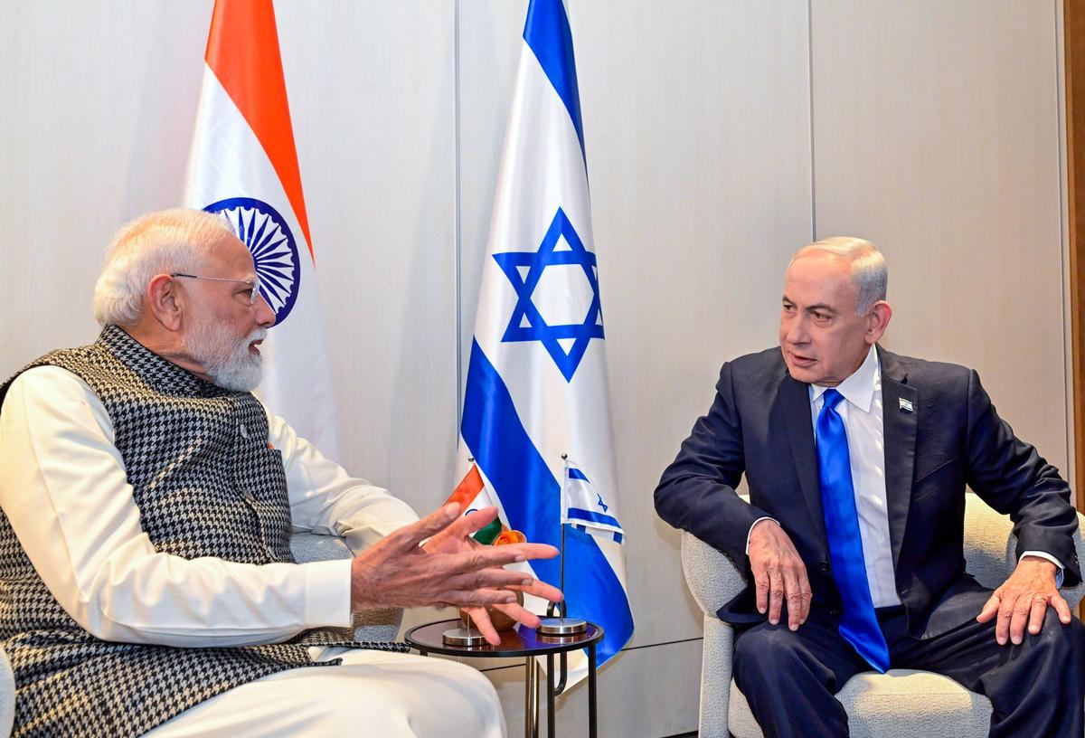 पीएम नरेन्‍द्र मोदी ने बेन्‍यामिन नेतन्याहू से फोन पर प. एशिया की स्थिति पर चर्चा की