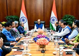 LS Speaker Holds Talks with SL Delegation on Strengthening Parliamentary Cooperation