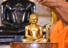 President, Vice President and Prime Minister extend greetings on occasion of Mahavir Jayanti