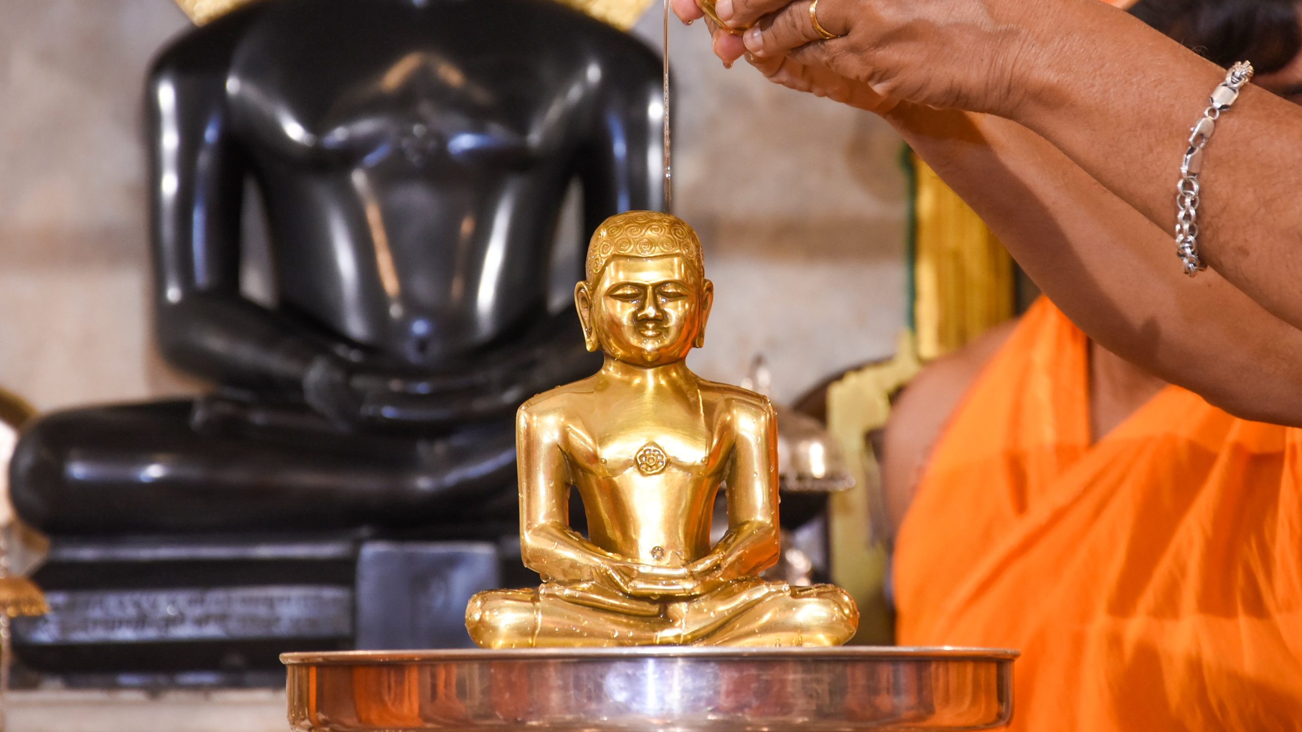 President, Vice President and Prime Minister extend greetings on occasion of Mahavir Jayanti