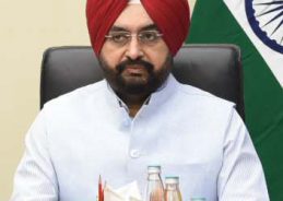 Election Commissioner, Dr S.S. Sandhu reviews progress of pre-SIR mapping figures of Punjab