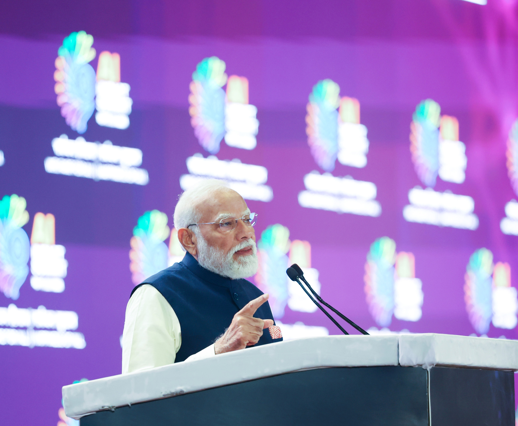 वैश्विक सर्वे में प्रधानमंत्री नरेंद्र मोदी फिर बने सबसे लोकप्रिय नेता, 68% अनुमोदन रेटिंग प्राप्त हुई