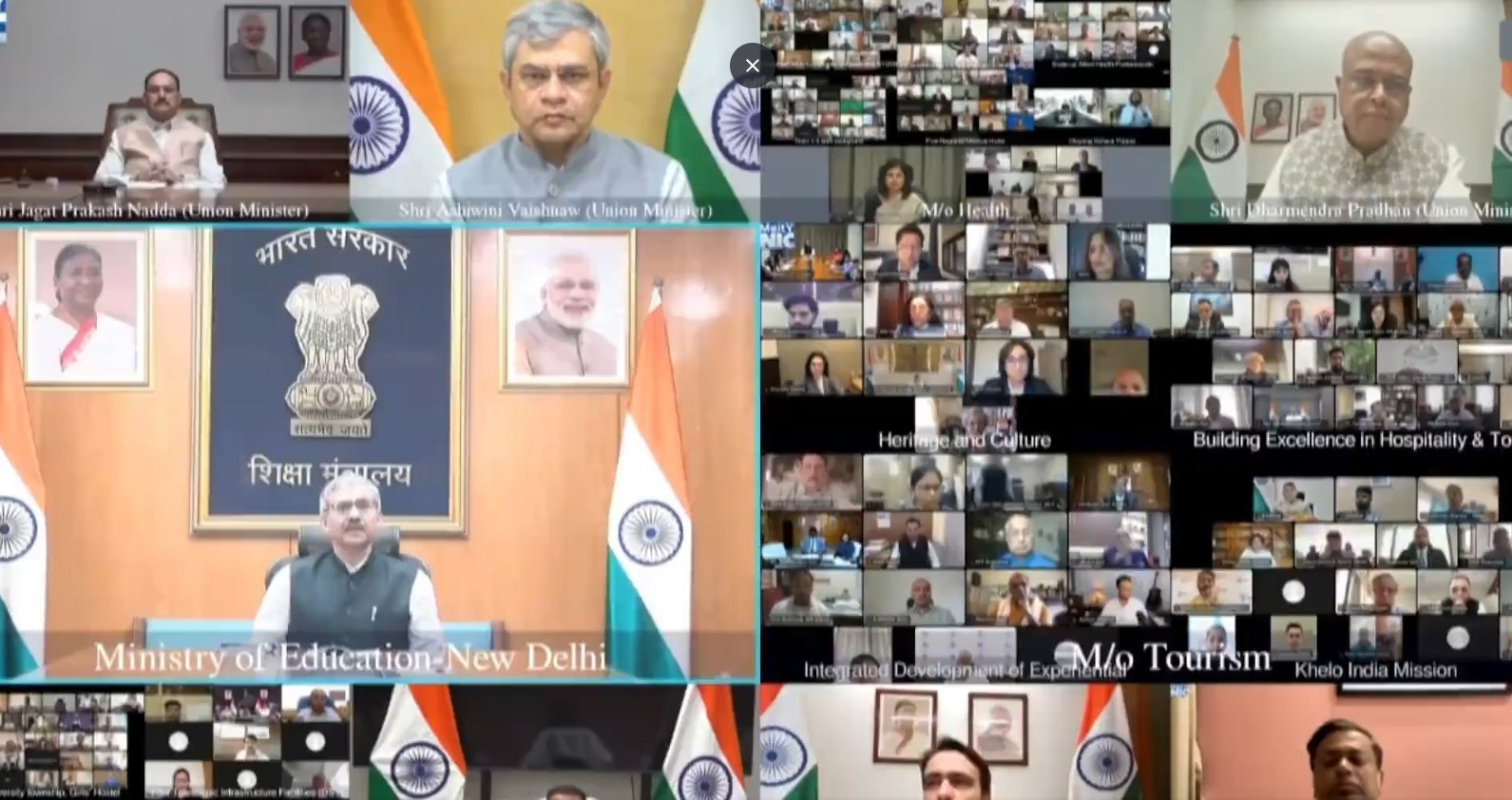 भारत का रचनात्‍मक अर्थव्‍यवस्‍था क्षेत्र विश्‍व के लिए देश की संस्‍कृति, खाद्य और आस-पास के उत्पादकों से मिलने वाली ताज़ा वस्तुओं का प्रदर्शन कर रहा है: केंद्रीय मंत्री अश्विनी वैष्‍णव