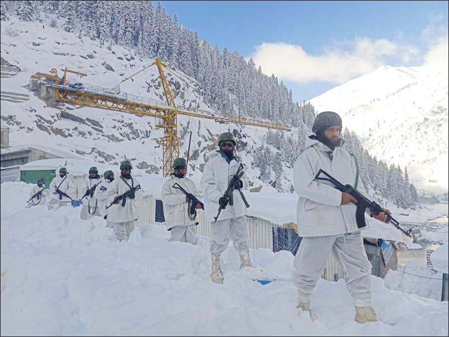 उपराष्ट्रपति सी. पी. राधाकृष्णन ने सीआईएसएफ के स्थापना दिवस पर सभी कर्मियों को शुभकामनाएं दीं