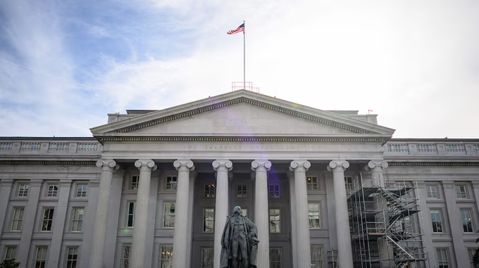 तेल कीमतों में तेजी के बीच अमेरिका ने रूसी तेल पर लगे प्रतिबंधों में और ढील देने की घोषणा की