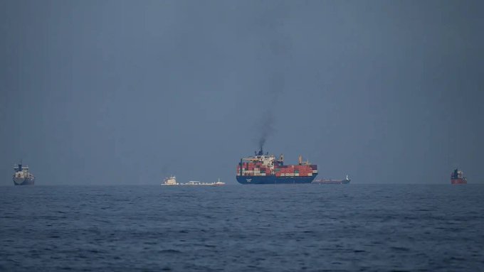 ईरान से टैंकरों की रिहाई के बदले जहाजों की सुरक्षित आवाजाही का दावा निराधार: सरकारी सूत्र