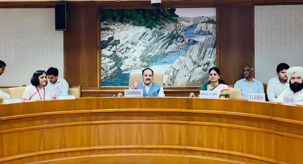 केंद्रीय मंत्री जे. पी नड्डा ने दिल्‍ली में रसायन क्षेत्र में बुनियादी ढांचा पहल पर परामर्श समिति की बैठक की अध्‍यक्षता की