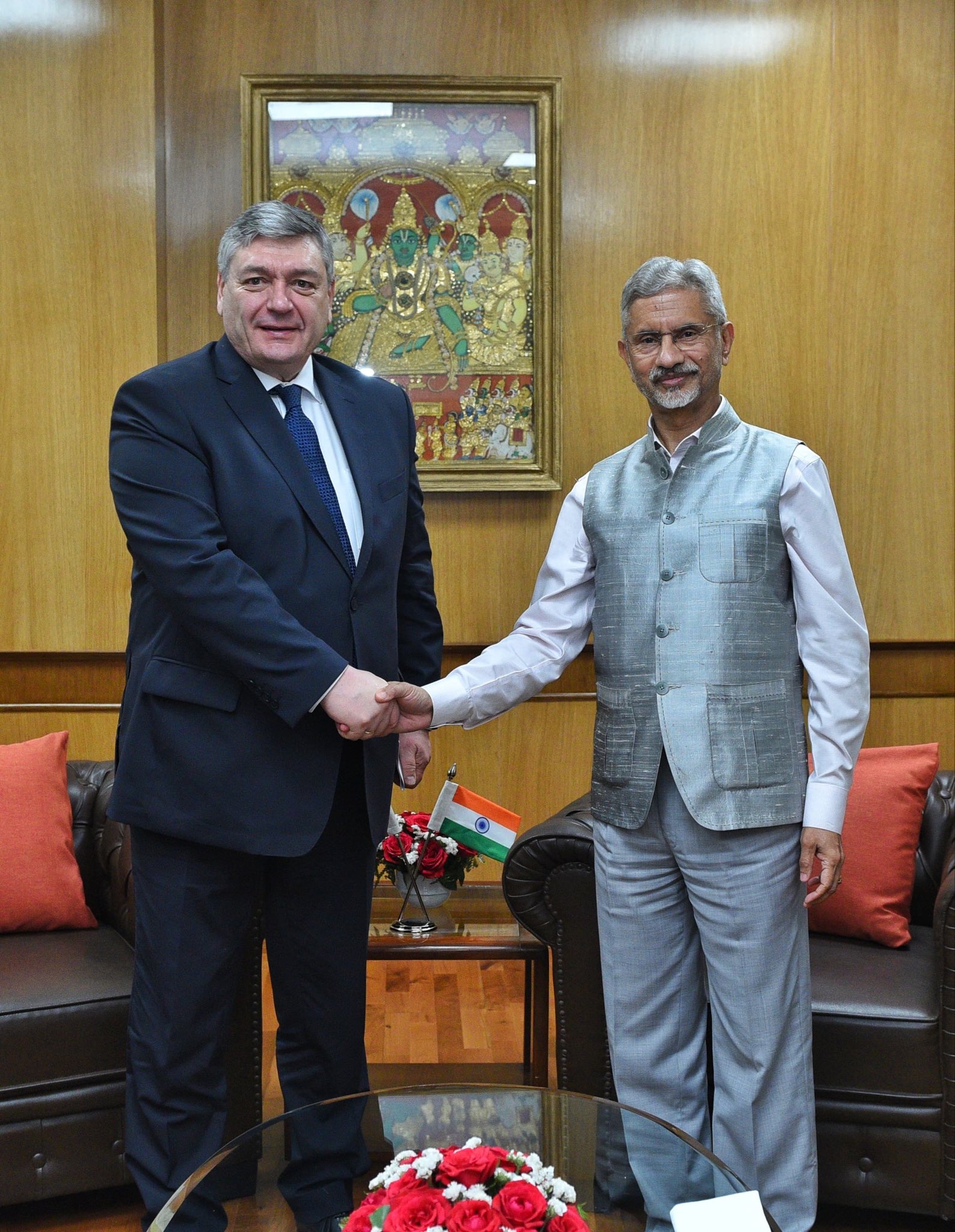 विदेश मंत्री डॉ. एस. जयशंकर ने नई दिल्ली में रूस के उप विदेश मंत्री एंड्री रुडेंको से मुलाकात की