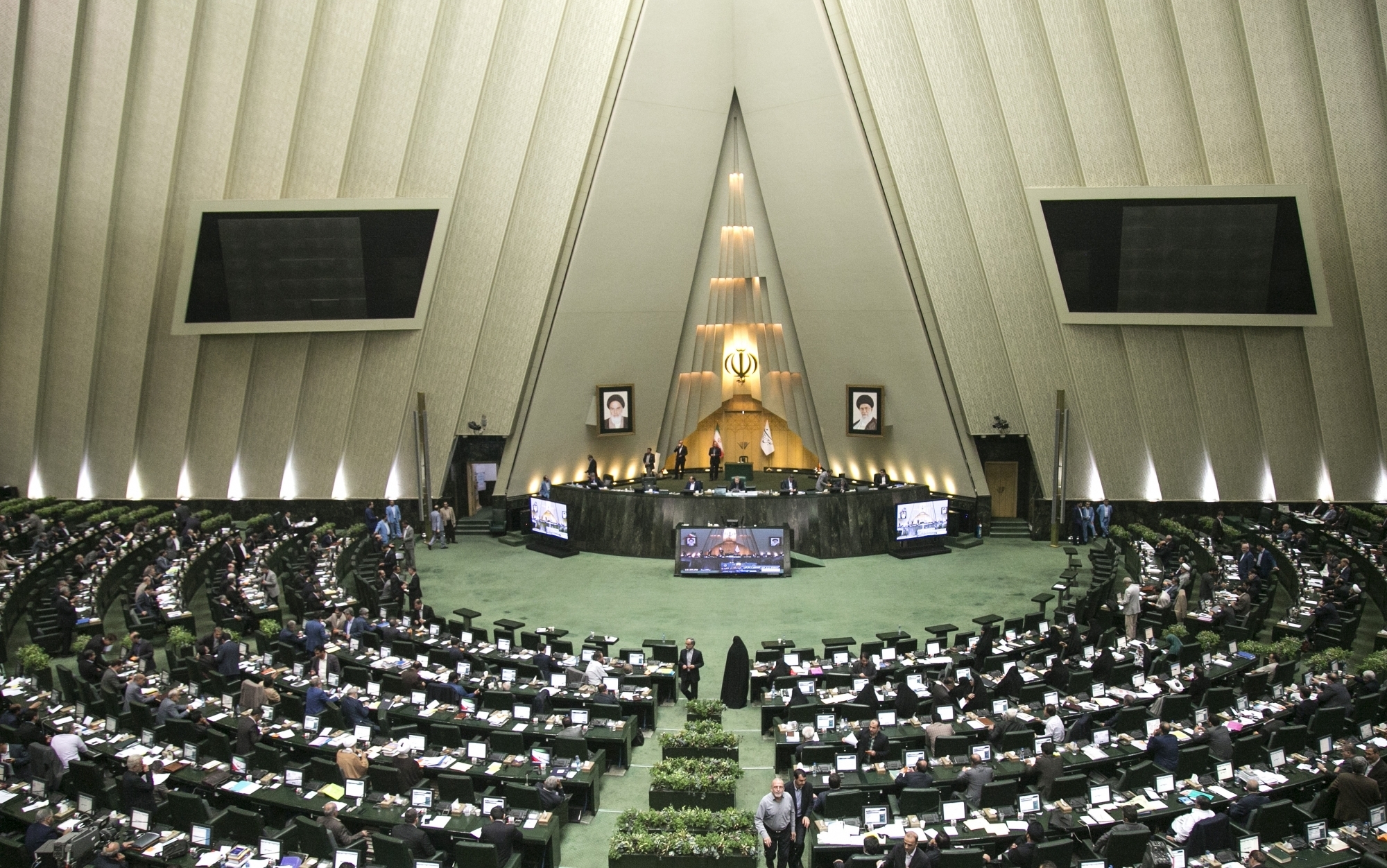 Iran’s parliamentary speaker accuses US secretly planning ground invasion