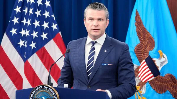 अमरीका के रक्षा मंत्री पीट हेगसेथ ने कहा, ईरान के खिलाफ लड़ाई जीत रहा अमरीका