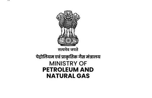 Govt says all refineries working at full capacity and have adequate inventory of crude