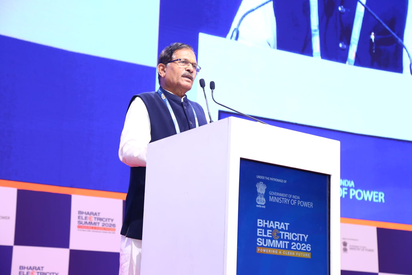 भारत की विद्युत वितरण कंपनियों ने पूरे क्षेत्र में पहली बार लाभ अर्जित किया: श्रीपद येसो नाइक