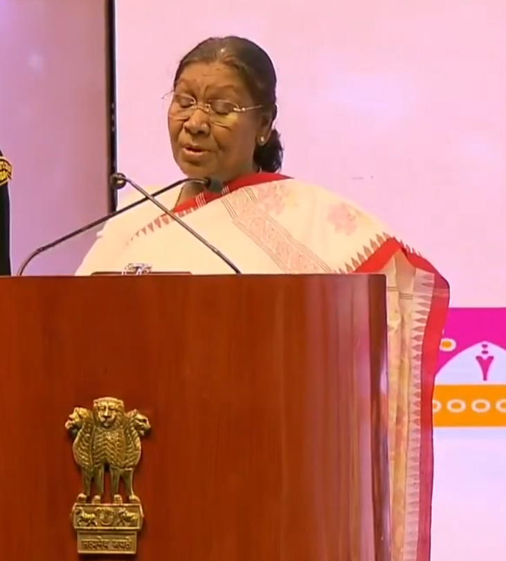 द्रौपदी मुर्मू ने दिल्ली में शुरू कीं महिलाओं को समर्पित चार योजनाएँ