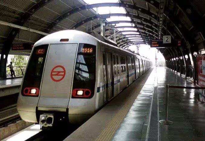 Delhi Metro Services Suspended Till 2:30 PM Tomorrow on Holi