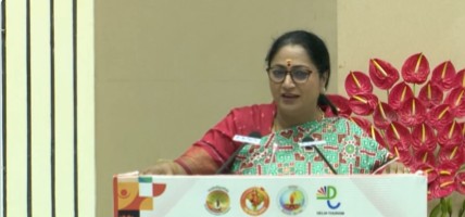 दिल्ली की मुख्यमंत्री रेखा गुप्ता ‘भारती-नारी से नारायणी’ सम्मेलन में शामिल, बोलीं—नारी शक्ति राष्ट्र निर्माण की मजबूत ताकत