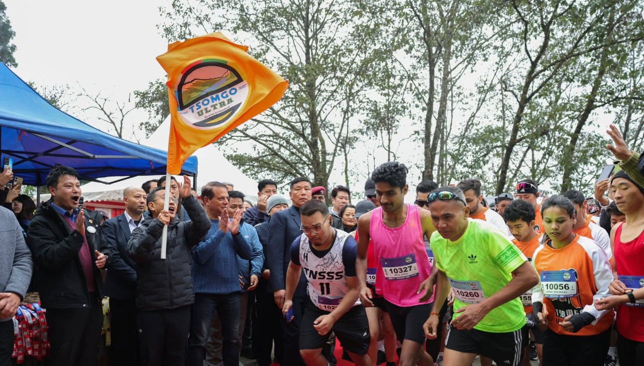 सिक्किम के मुख्यमंत्री प्रेम सिंह तमांग ने गणेश टोक से त्सोमगो अल्ट्रा 5.0 मैराथन को हरी झंडी दिखाकर रवाना किया