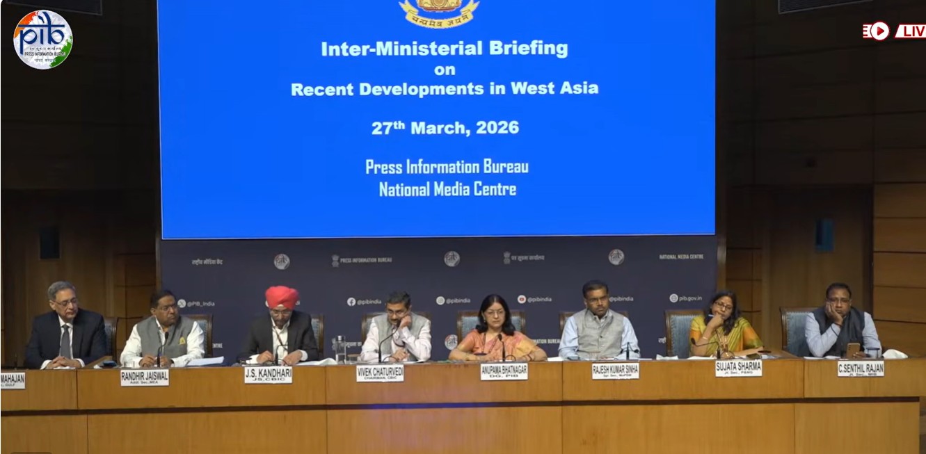 सरकार ने पर्याप्त उपलब्धता सुनिश्चित करने के लिए पेट्रोल और डीजल पर घरेलू शुल्क में कटौती की