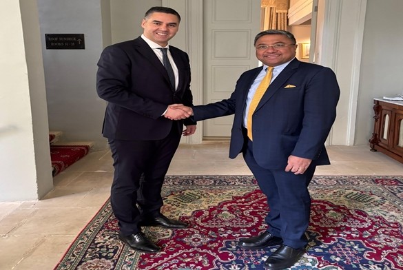 विदेश मंत्रालय के सचिव (पश्चिम) सिबी जॉर्ज ने माल्टा के उप प्रधानमंत्री इयान बोर्ग से की मुलाकात