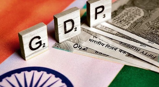 फिच रेटिंग्स ने वर्तमान वित्त वर्ष के लिए भारत के सकल घरेलू उत्‍पाद में वृद्धि के पूर्वानुमान को बढ़ाकर साढे सात प्रतिशत किया