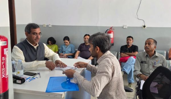 Embassy of India in Saudi Arabia Provides Consular, Attestation Services to Indian Diaspora