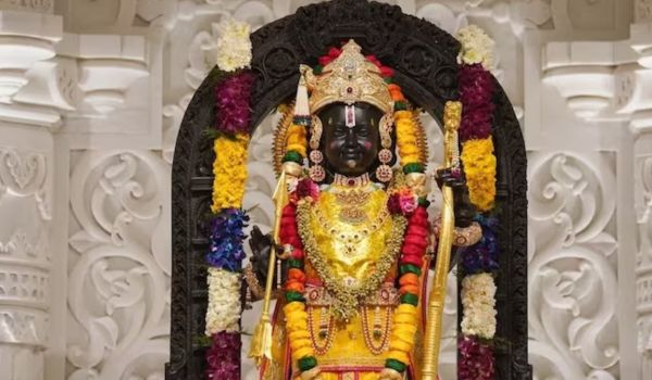 Ram Navami Celebrations Begin in Ayodhya with Devotees Gathering in Large Numbers