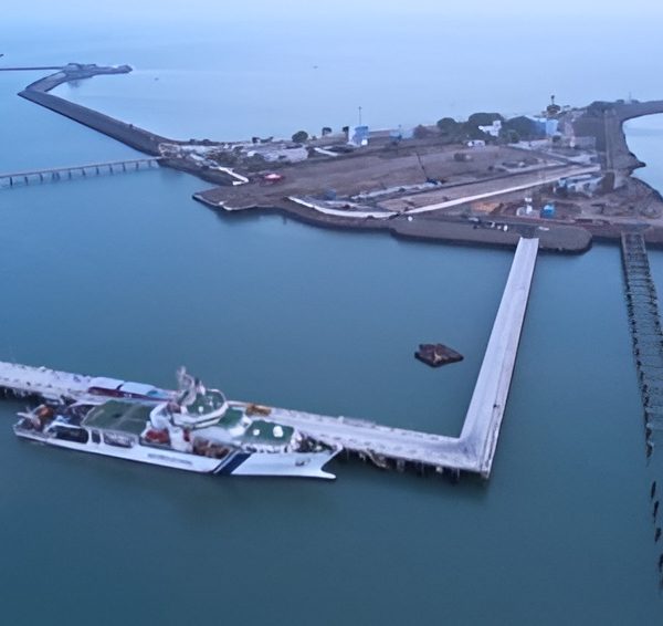 Another Tanker Nanda Devi Arrives Safely at Gujarat via Strait of Hormuz with 46,000 MT LPG